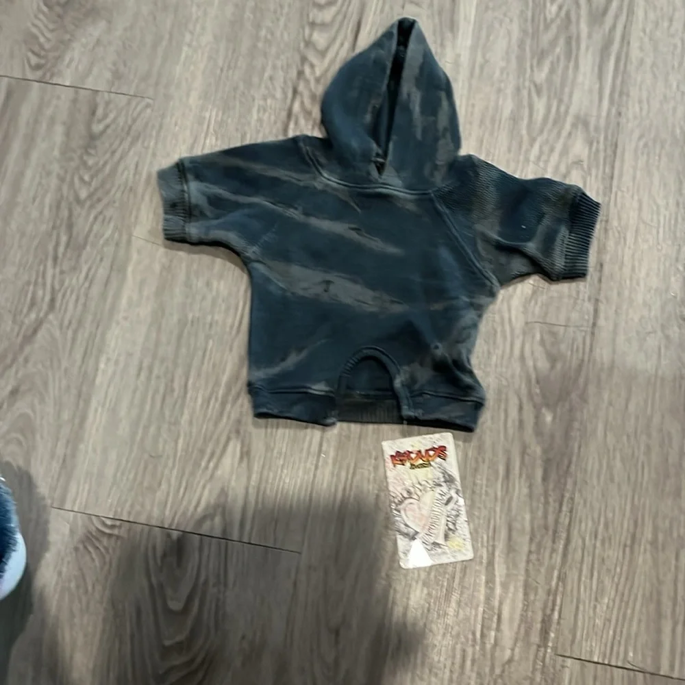 Doggie tie dye hoodie XS
